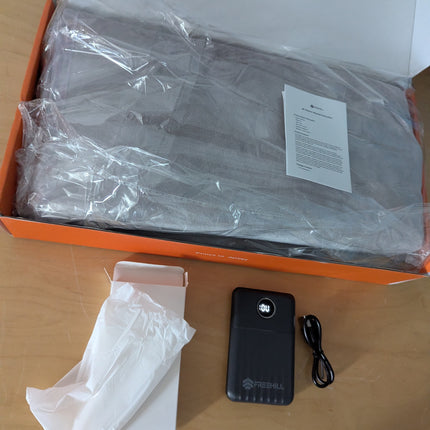 FREEHILL Heated Blanket Battery Operated, 9V Portable Cordless Heated Blanket We