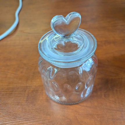 (only 1) HomeyHoney 22 oz Clear Glass Jars with Cute Heart Shaped Lids Set, Food