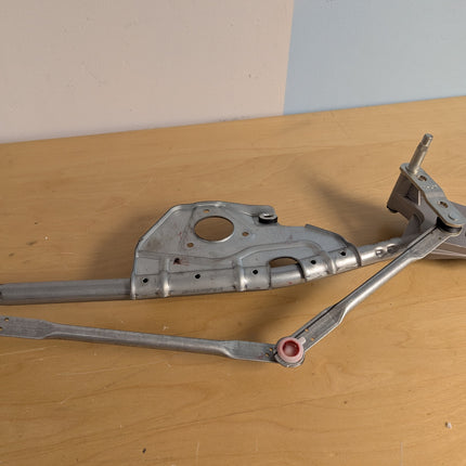 A-Premium Front Windshield Wiper Transmission Linkage Assembly Compatible with M