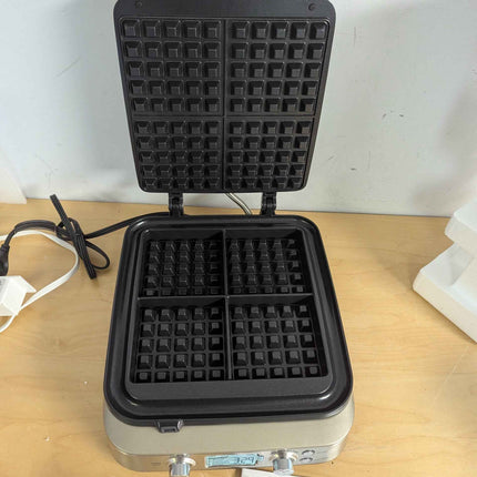 Breville BREBWM640XL 4 Slice Waffle Maker, silver