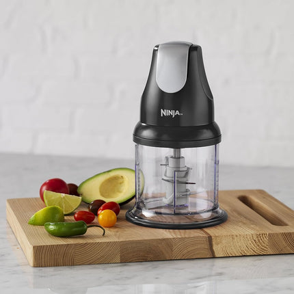 Ninja NJ100C, Express Chop For Chopping, Mincing, and Pureeing, Black, 200W (Can