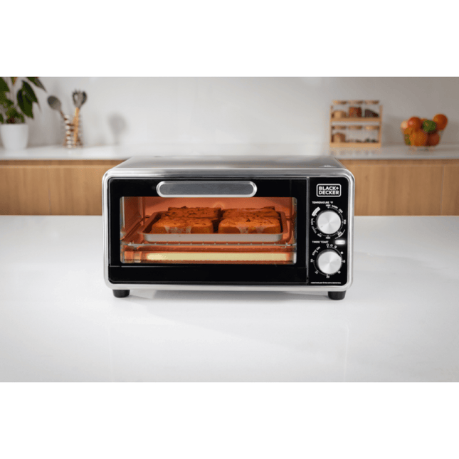 Black & Decker Crisp 'n Bake Air Fry 1150 W 4-Slice Toaster Oven Stainless Steel