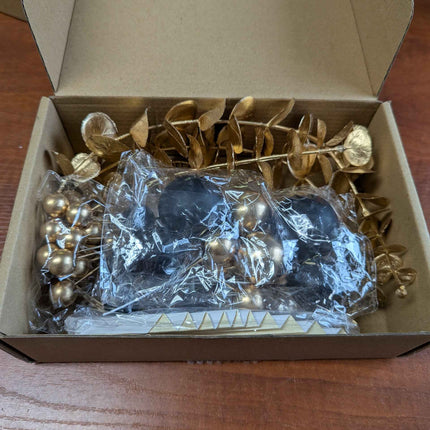Gold color birthday party decorations leafs