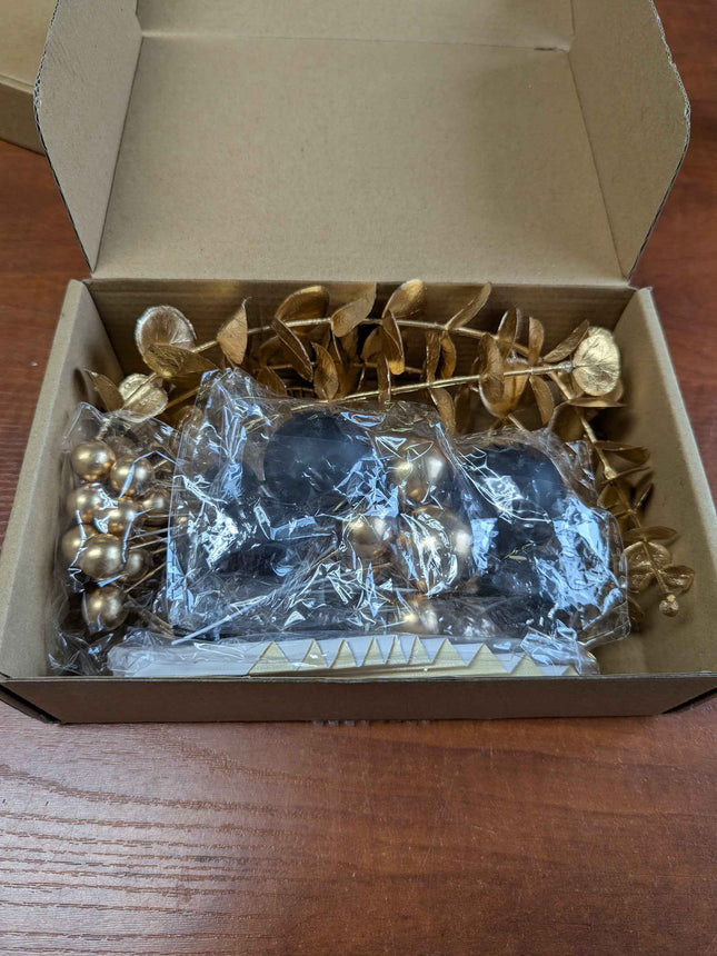 Gold color birthday party decorations leafs
