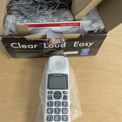 PANASONIC KX-TGM420W Amplified Cordless Phone with Digital Answering Machine, 1