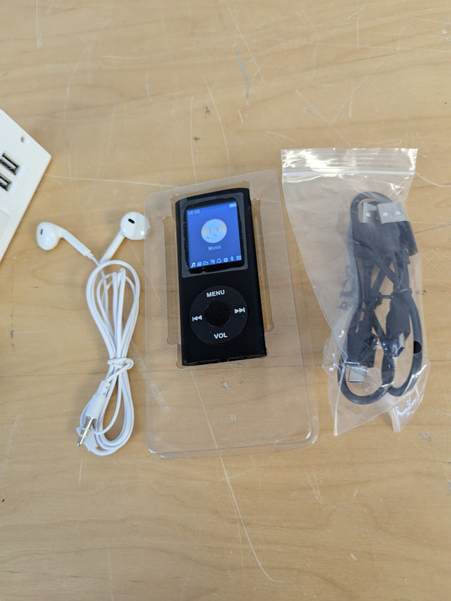 MP3 Player, Portable Lossless Sound Slim MP3 Music Player with Earphone, 1.8 Inc