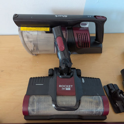 Shark IZ163H Pet Plus Cordless Stick Vacuum with Self-Cleaning Brushroll, PowerF