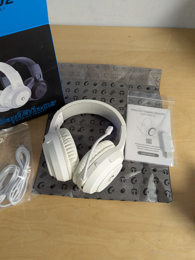 White Wireless Gaming Headset for PS5, PS4, PC, Switch 40-Hour Battery, Type-C C