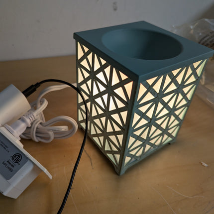 Scentsationals Candle Warmer, Wax Warmer, Thousand Kisses (Mint) https://a.co/d/