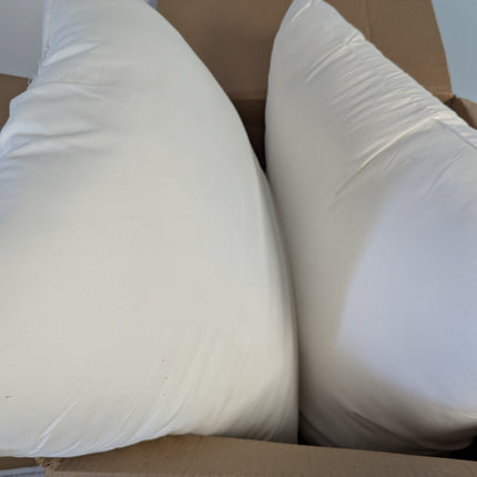 MIULEE Pack of 2 Pillow Insert 20x20 Inches Outdoor Waterproof Throw Pillow Inse