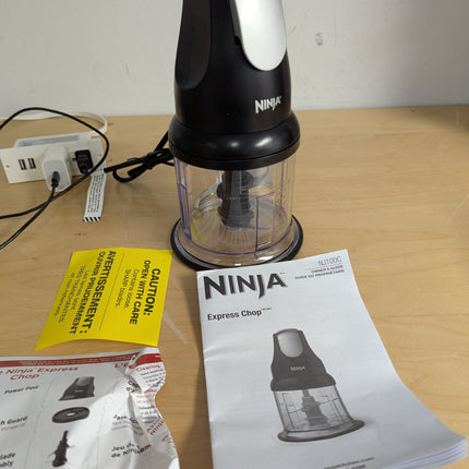 Ninja NJ100C, Express Chop For Chopping, Mincing, and Pureeing, Black, 200W (Can