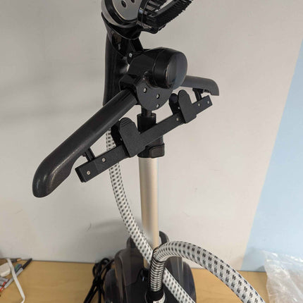 SALAV X3A Commercial Full-Sized Garment Steamer with Foot Pedals and Extra Large