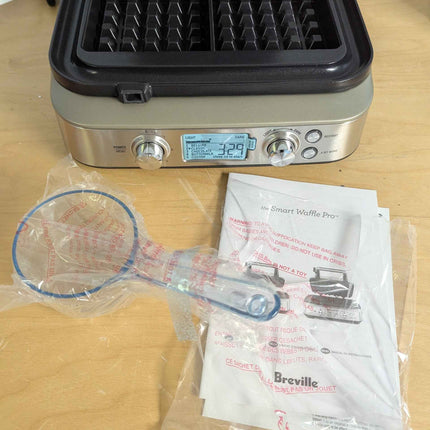 Breville BREBWM640XL 4 Slice Waffle Maker, silver