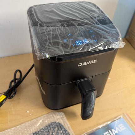 DEIME Air Fryer 3 Qt, Small Airfryer Digital Space Saving Compact, Bake, Reheat,