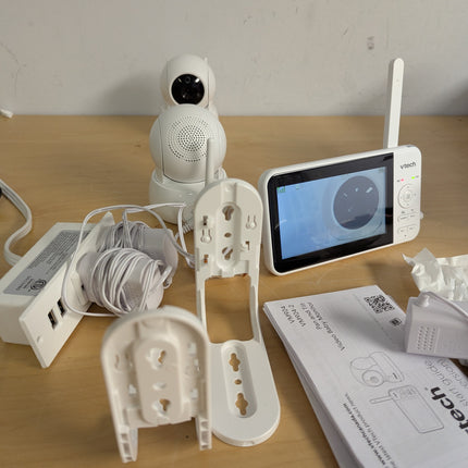 VTech VM924-2 Pan & Tilt Video Baby Monitor with 2 Cameras, 5" LCD Screen, Up to