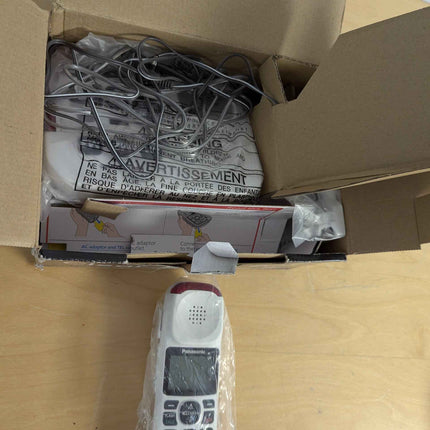 PANASONIC KX-TGM420W Amplified Cordless Phone with Digital Answering Machine, 1