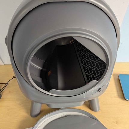 Beokeo Self-Cleaning Litter Box for Multiple Cats, Smart App-Controlled with Hea