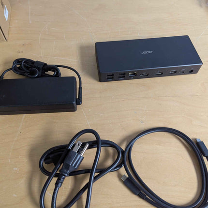 Acer USB Type-C Dock M501 | 1 x HDMI 2.0 Ports | 1 x Display Port 1.4 | 2 x USB