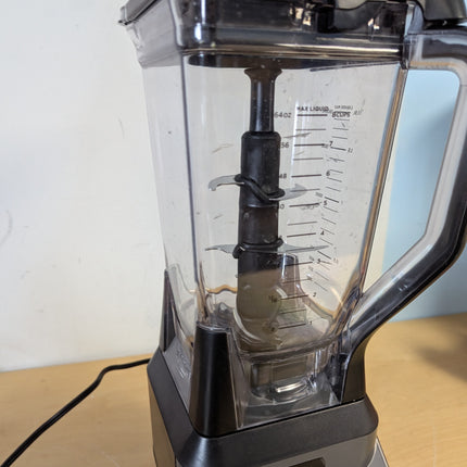 Ninja 1000 Watt High Powered 72 Ounce Durable Sleek Professional Blender, Black
