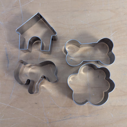 Thinp 4 Pcs Dog Cookie Cutter Set,Including Dog Shaped Cookie Cutters Dog Bone C