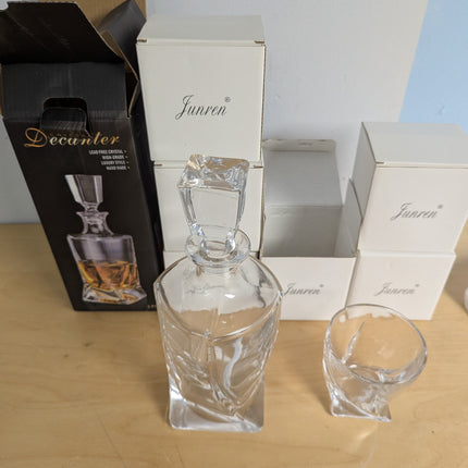 Whiskey Decanter Set for Men with 6 Whiskey Glasses Cups, Clear Whisky Glass Liq