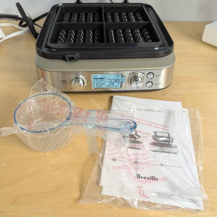 Breville BREBWM640XL 4 Slice Waffle Maker, silver