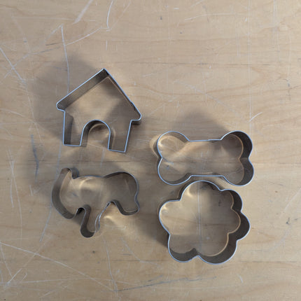 Thinp 4 Pcs Dog Cookie Cutter Set,Including Dog Shaped Cookie Cutters Dog Bone C