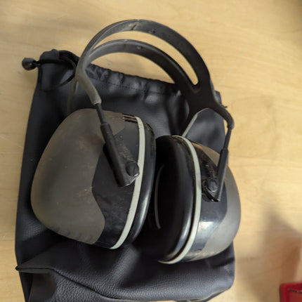 (Used - fair) 3M, X5A, Peltor X5 Earmuffs X5A/37274(AAD), Over-the-Head