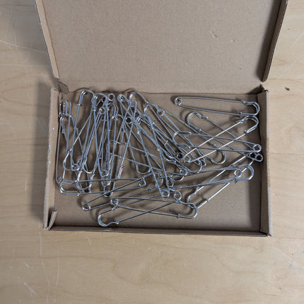 CeAnGye Heavy Duty Safety Pins, 30 Pcs, 4" Silver Metal, Large, Sturdy, Practica