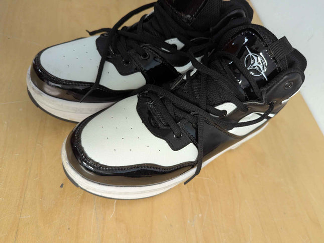 Kick Speed Vapor MID Roller Skate Shoes size 10 US, 42 EU, Black and white