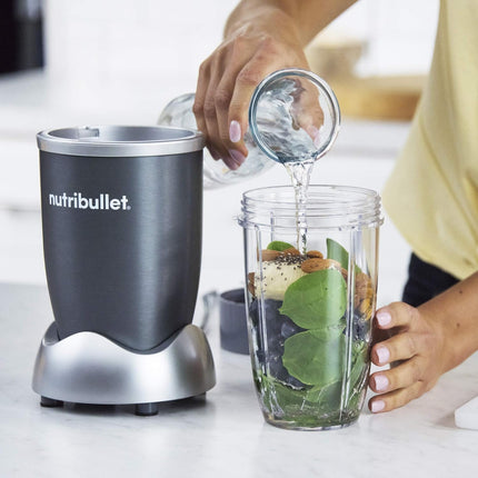 NutriBullet 600 Superfood Nutrition Extractor, Blender & Mixer System (8-Piece S