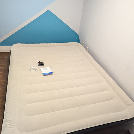 Actual unit: COMMOUDS queen air mattress inflated