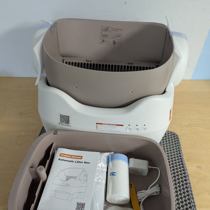 Actual unit: KITPLUS litter box with mat, bags & accessories