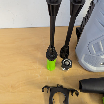 Actual unit: KVAOK W6 pressure washer and accessories