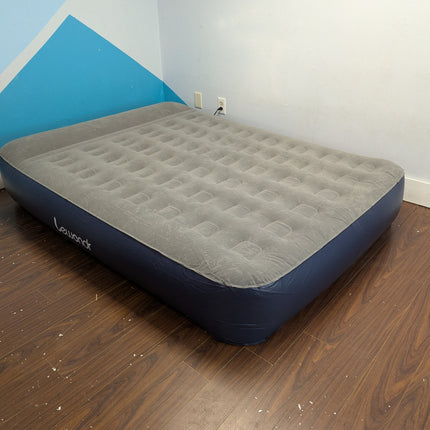 Actual unit: Lewondr queen air mattress inflated