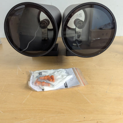 Actual unit: bottom lenses of both lights