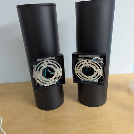 Actual unit: wall plates and mounting brackets