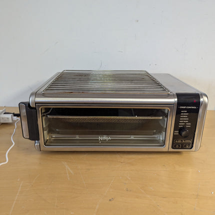 Actual unit: Ninja Foodi SP101C air fry oven, Crisp Control panel