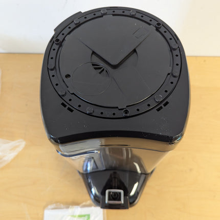 Actual unit: NutriChef NCHUD54 hot water dispenser