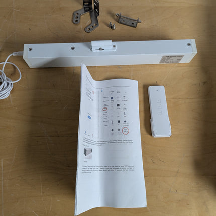 Actual unit: Olideauto window opener with remote and brackets