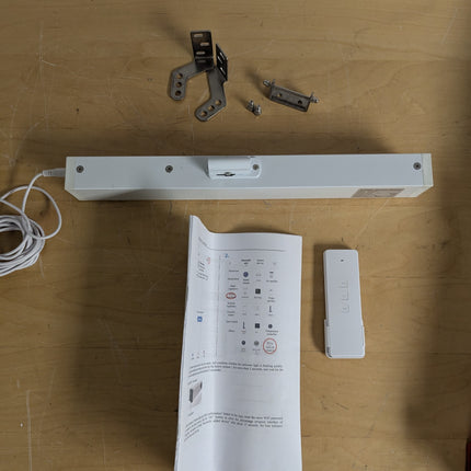 Actual unit: Olideauto window opener with remote and brackets