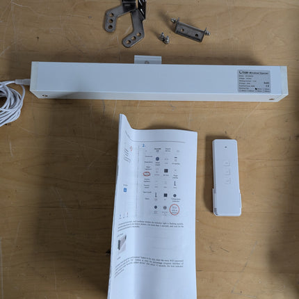 Actual unit: Olideauto window opener with remote and brackets