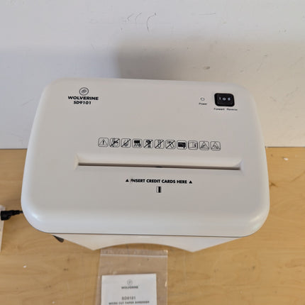 Actual unit: WOLVERINE SD9101 micro cut paper shredder